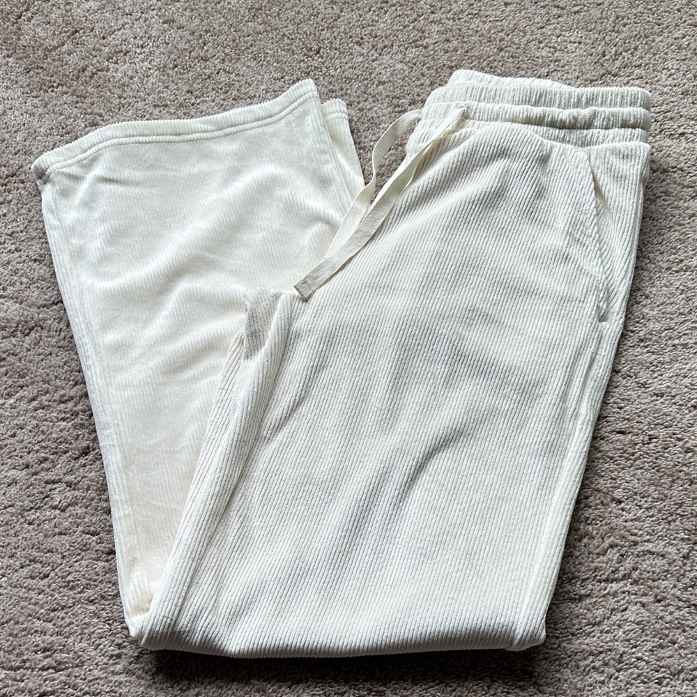 Lou&Grey cozy Ribbed Lounge Pants in Cream-XS